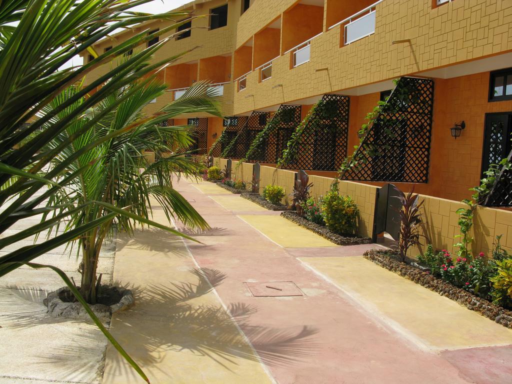 Hotel Magic Land ดาการ์ ภายนอก รูปภาพ